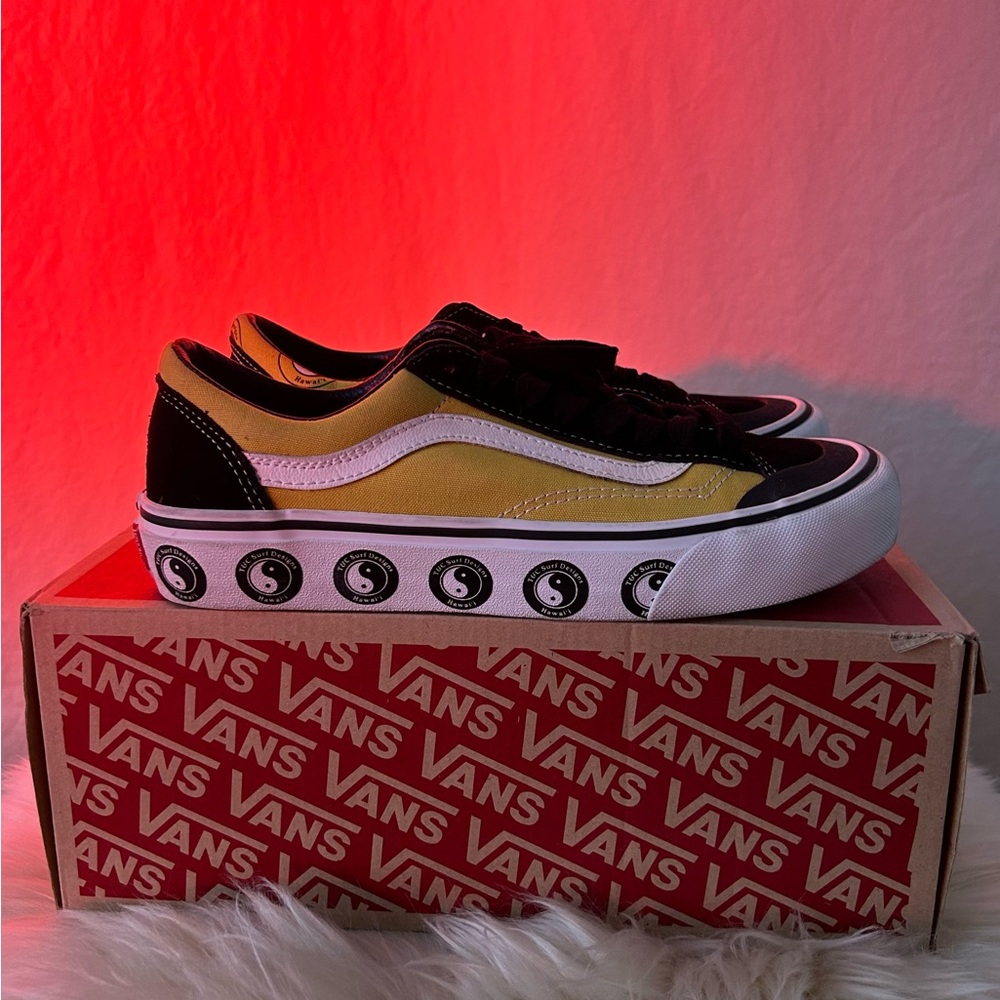 T&C Surf Design UNISEX Yin&Yang Vans - Picture 2 of 10